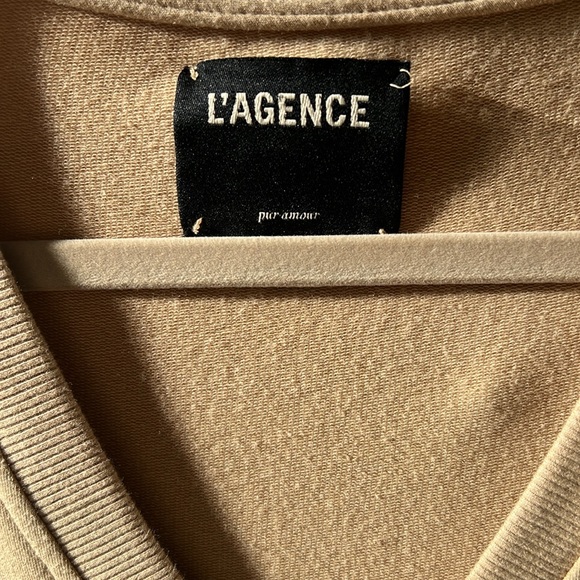 L’agence tan long sleeve V-neck - Picture 2 of 4